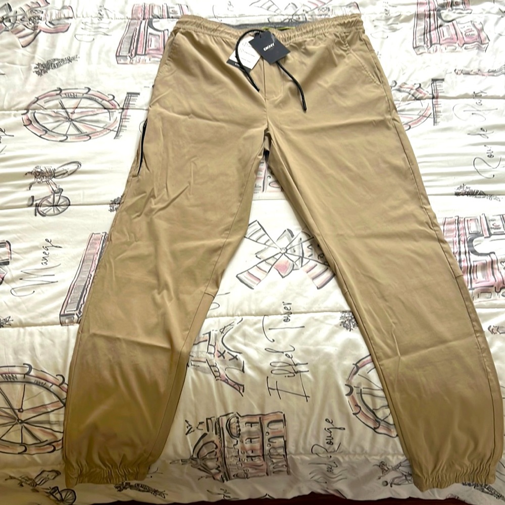 DKNY Essential Tech Jogger